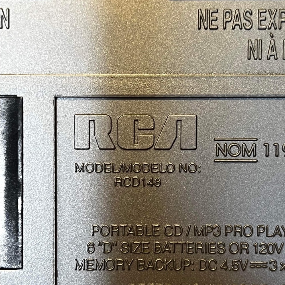 RCA RCD148 CD Player - Picture 7 of 7